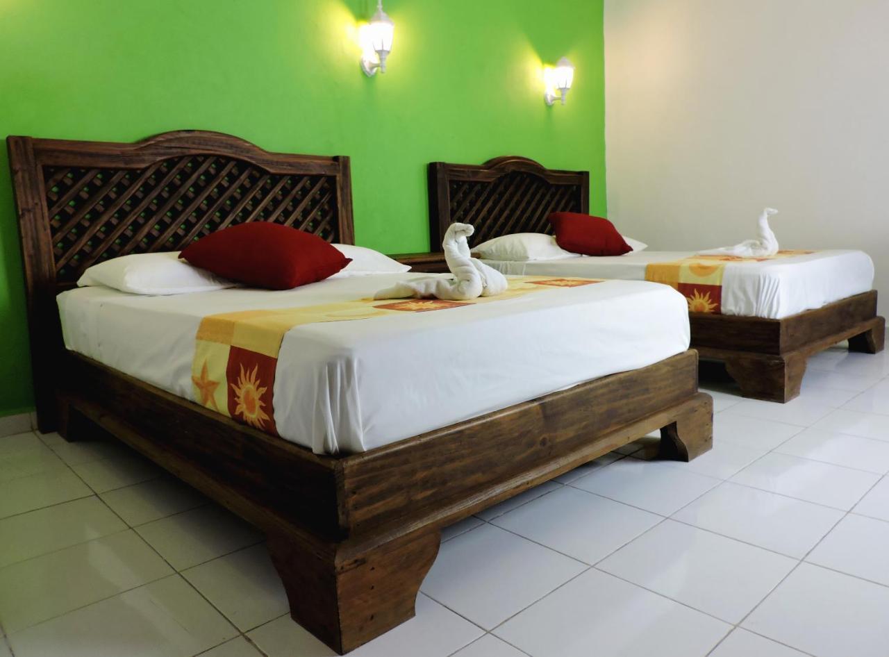 Hotel Valladolid 巴利亚多利德 外观 照片