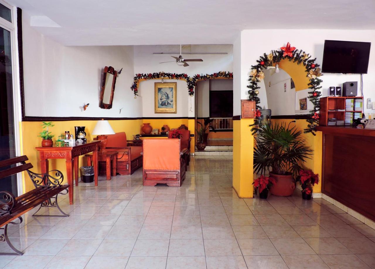 Hotel Valladolid 巴利亚多利德 外观 照片
